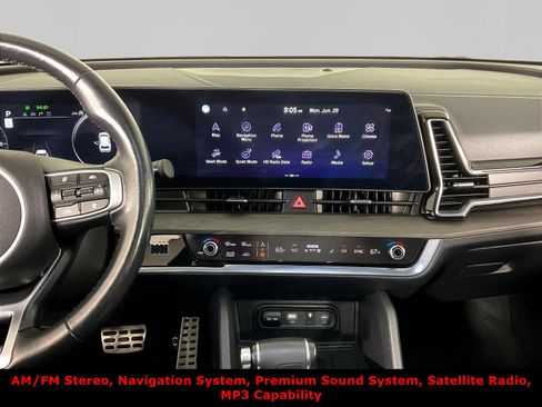 Used 2024 Kia Sportage X-Pro AWD/4WD image 9