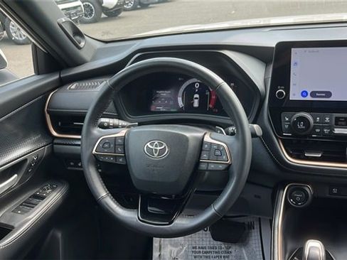 Used 2024 Toyota Grand Highlander AWD Hybrid image 21