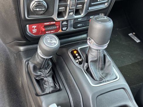 New 2026 Jeep Gladiator Rubicon image 19