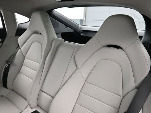 Used 2023 Porsche Panamera Turbo S image 6