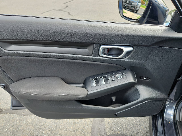 Used 2025 Honda Civic Sport image 13