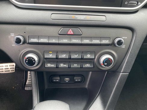 Used 2022 Kia Sportage Nightfall Edition image 18