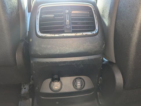 Used 2018 Kia Sorento LX image 19