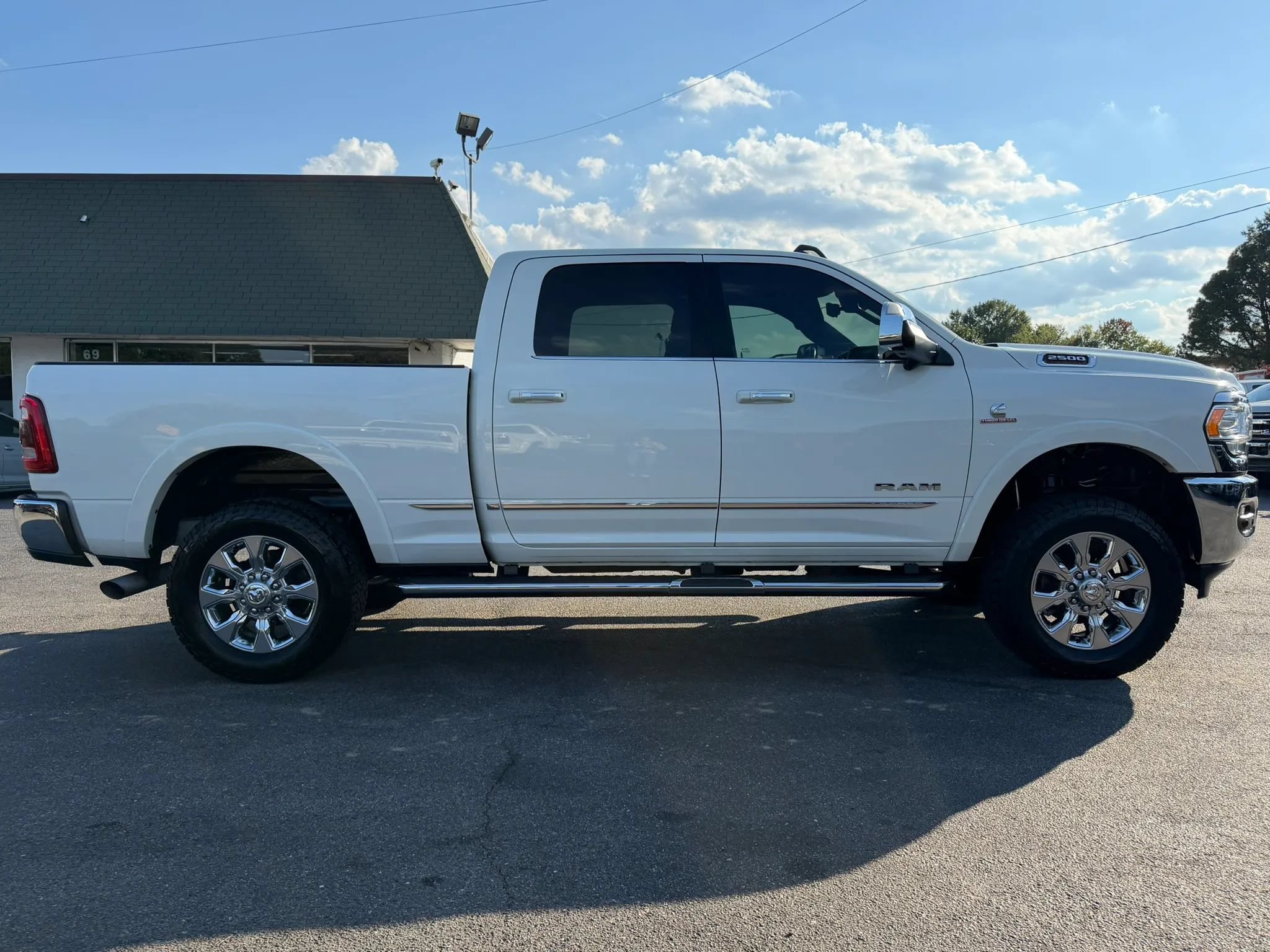 Used 2021 RAM 2500 Limited AWD/4WD image 4