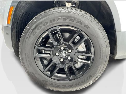 Used 2024 Land Rover Defender 110 S AWD/4WD image 12