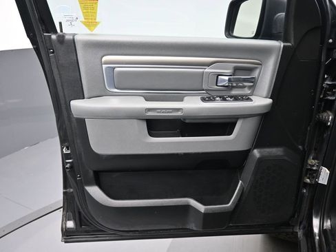 Used 2018 RAM 1500 Big Horn image 9