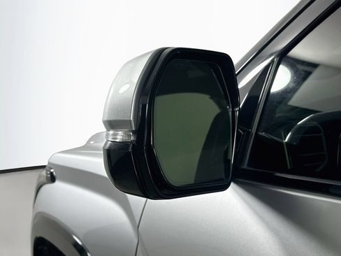 Used 2023 Toyota Tundra Platinum AWD/4WD image 39