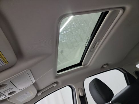 Used 2022 Ford EcoSport SE w/ SE Convenience Package image 24