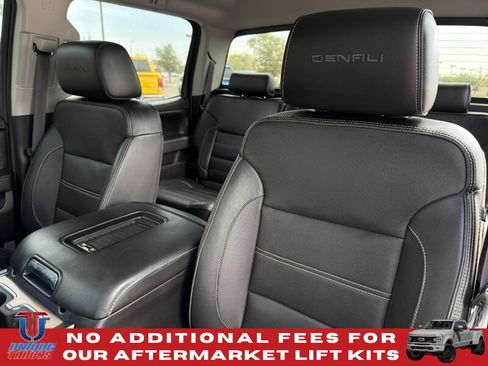Used 2016 GMC Sierra 2500 Denali w/ Duramax Plus Package AWD/4WD image 18