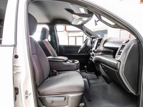 Used 2024 RAM 3500 Tradesman w/ Chrome Appearance Group image 33