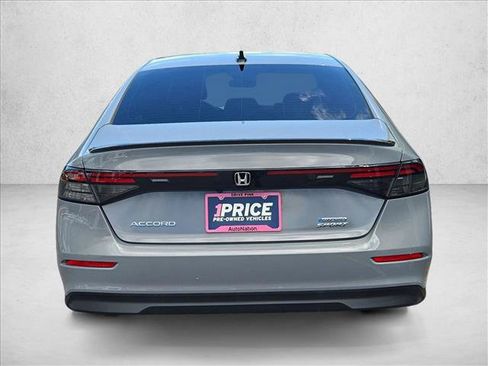 Used 2025 Honda Accord Sport image 7