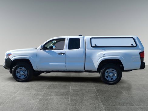 Used 2021 Toyota Tacoma SR RWD image 2