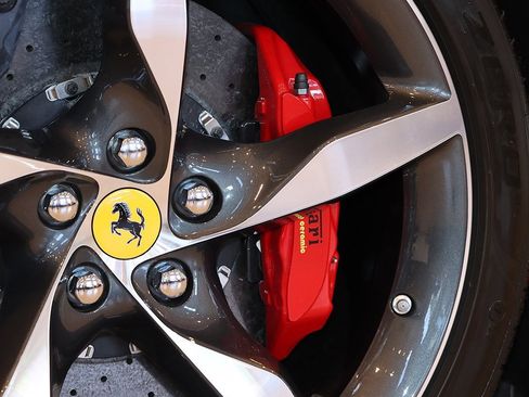 Certified 2022 Ferrari Portofino M image 55