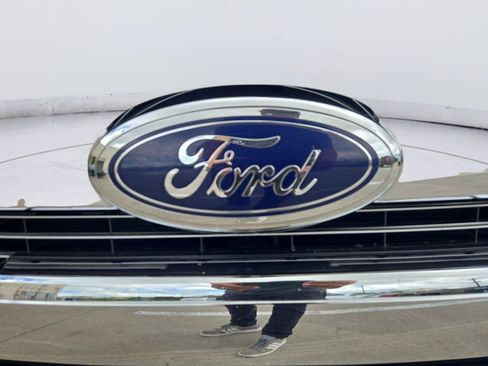 Used 2017 Ford F150 Lariat RWD image 11