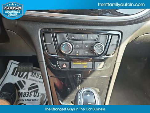 Used 2022 Buick Encore Preferred image 19