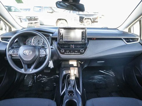Used 2022 Toyota Corolla LE FWD image 12