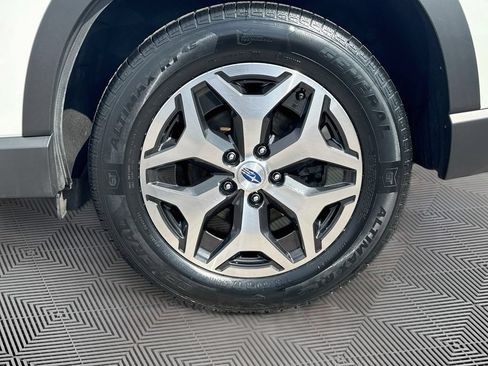 Used 2019 Subaru Forester Premium AWD/4WD image 28