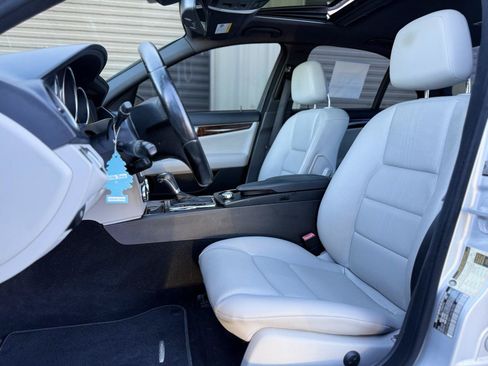 Used 2012 Mercedes-Benz C 250 Sedan image 12