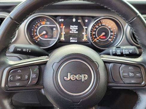 Certified 2022 Jeep Wrangler Sport AWD/4WD image 9