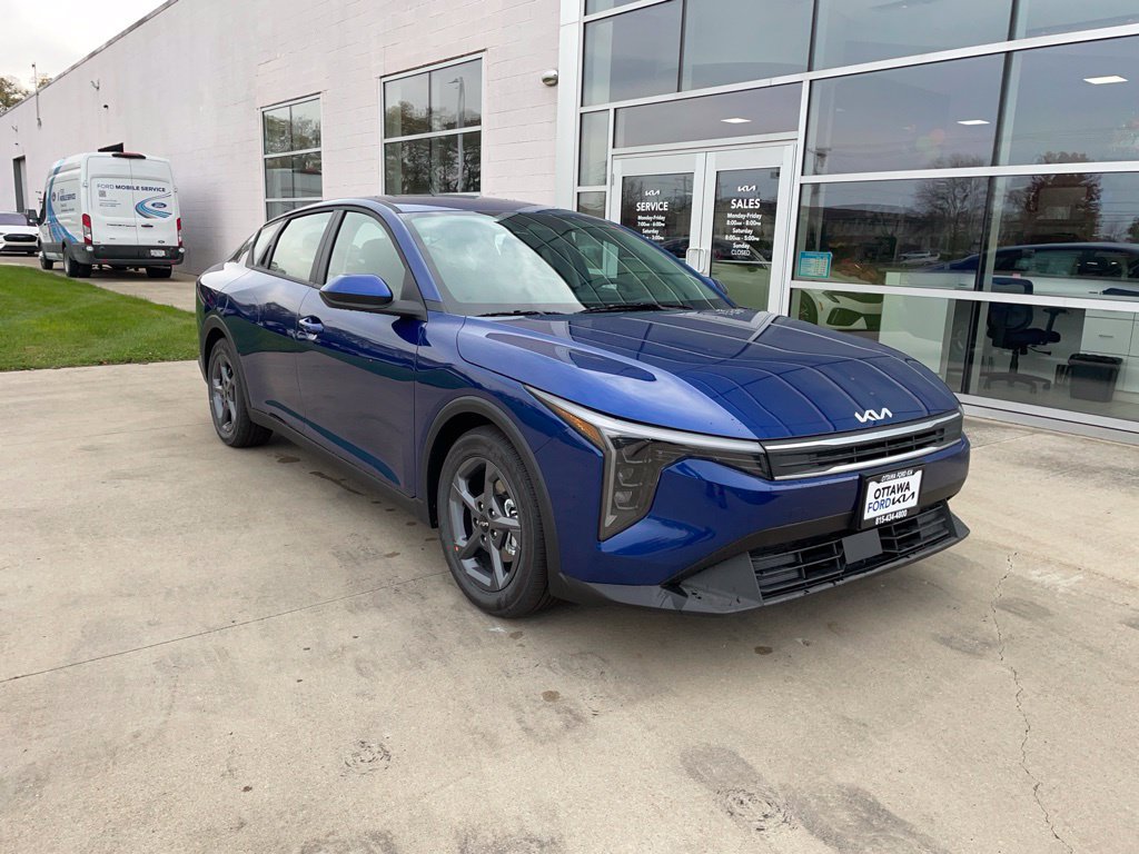 New 2026 Kia K4 FWD image 1