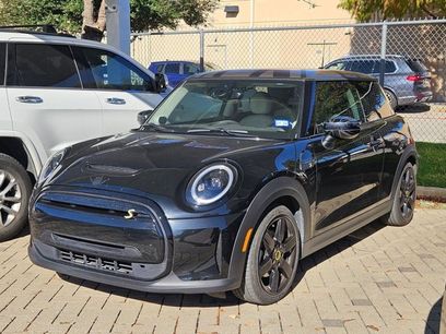 Used 2024 MINI Cooper SE w/ Signature Upholstery Package