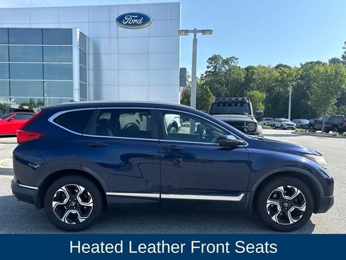 Used 2017 Honda CR-V Touring image 2