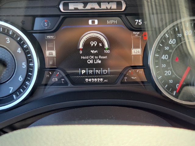 Used 2022 RAM 1500 Laramie w/ Sport Appearance Package AWD/4WD image 13