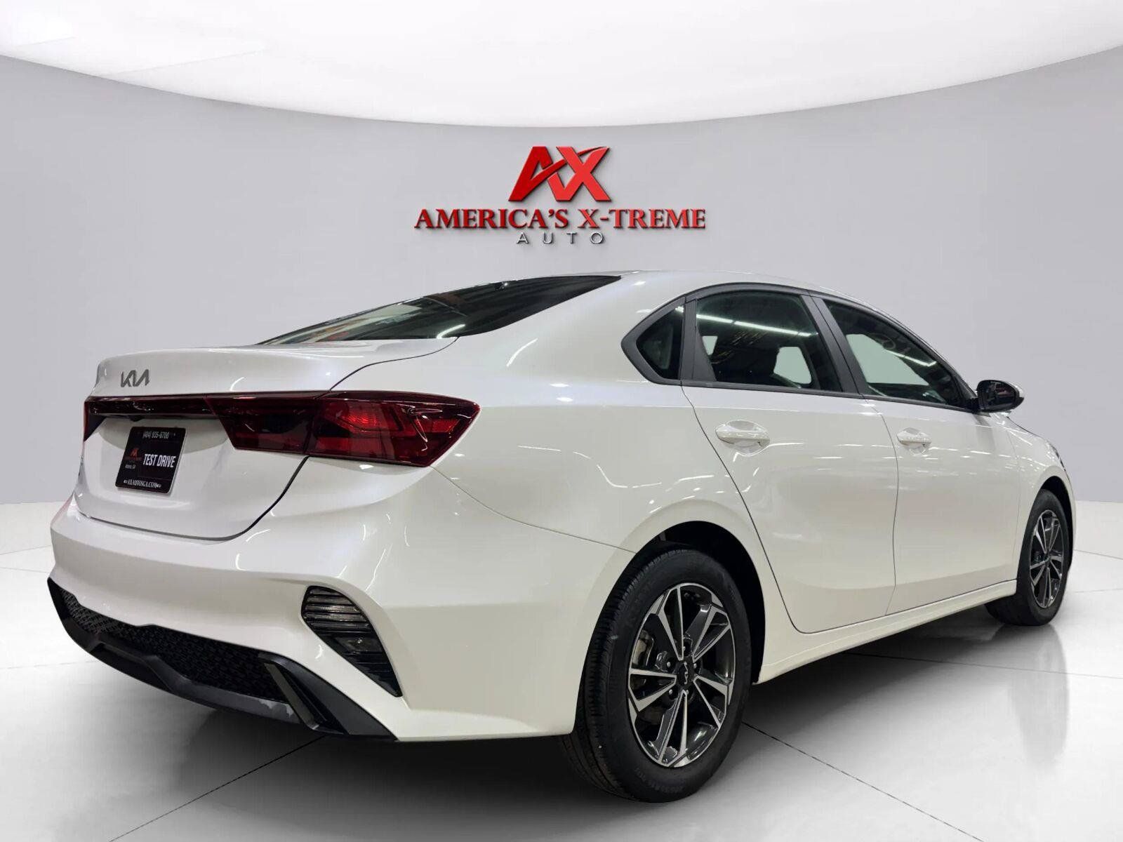 Used 2024 Kia Forte LXS FWD image 7