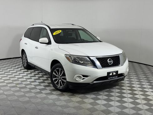 Used 2014 Nissan Pathfinder SV AWD/4WD image 2