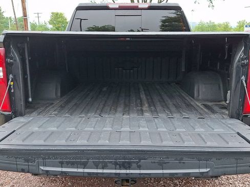 Used 2021 Chevrolet Silverado 1500 LT Trail Boss w/ Convenience Package II AWD/4WD image 29