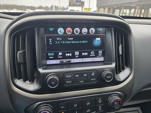Used 2018 Chevrolet Colorado Z71 AWD/4WD image 13