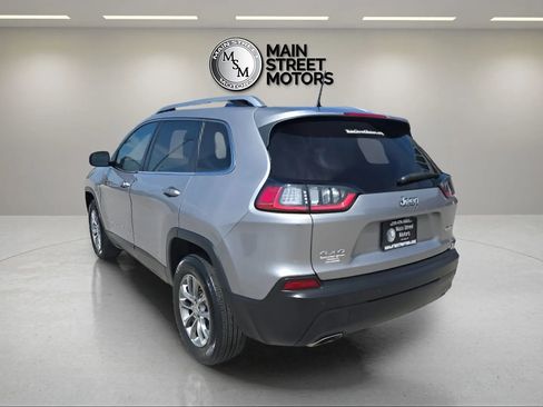 Used 2021 Jeep Cherokee Latitude Lux AWD/4WD image 3