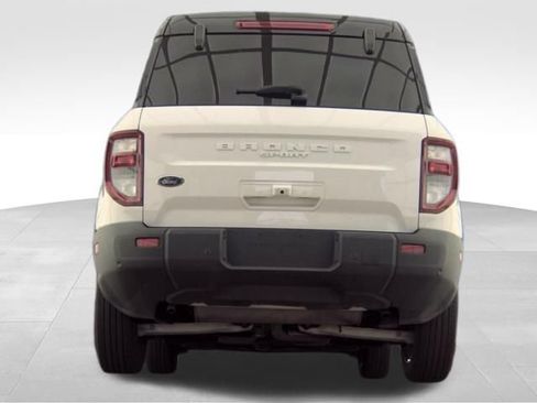 Used 2025 Ford Bronco Sport Outer Banks w/ Outer Banks Tech Package+ AWD/4WD image 6