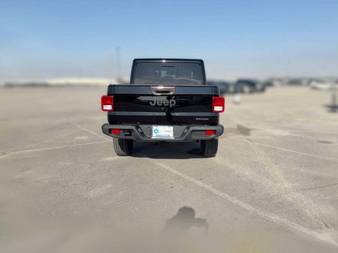 New 2026 Jeep Gladiator Sport image 10