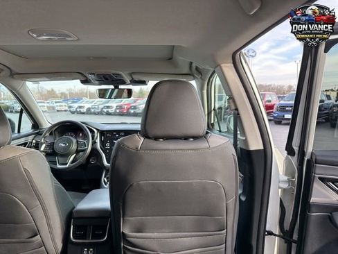 Used 2023 Subaru Outback Onyx Edition image 31