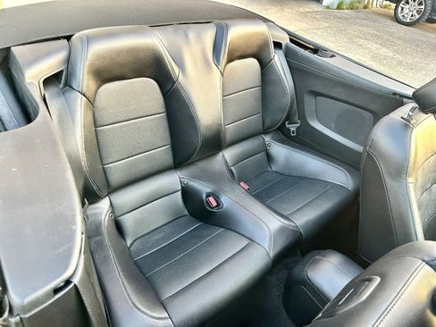 Used 2017 Ford Mustang Premium image 25