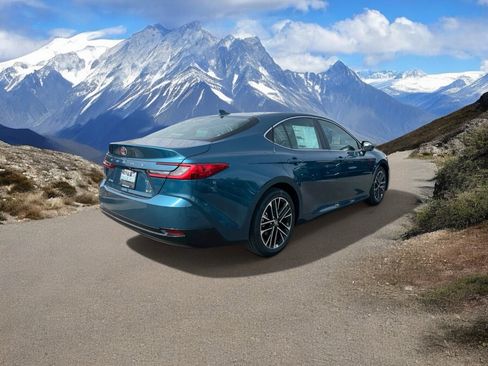 New 2026 Toyota Camry XLE image 5