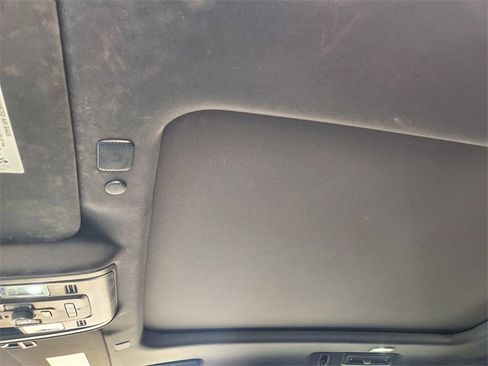 Used 2023 GMC Yukon Denali image 25