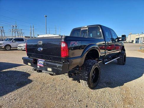 Used 2014 Ford F250 Lariat w/ Lariat Interior Package image 5