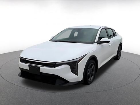 Used 2025 Kia K4 FWD image 7