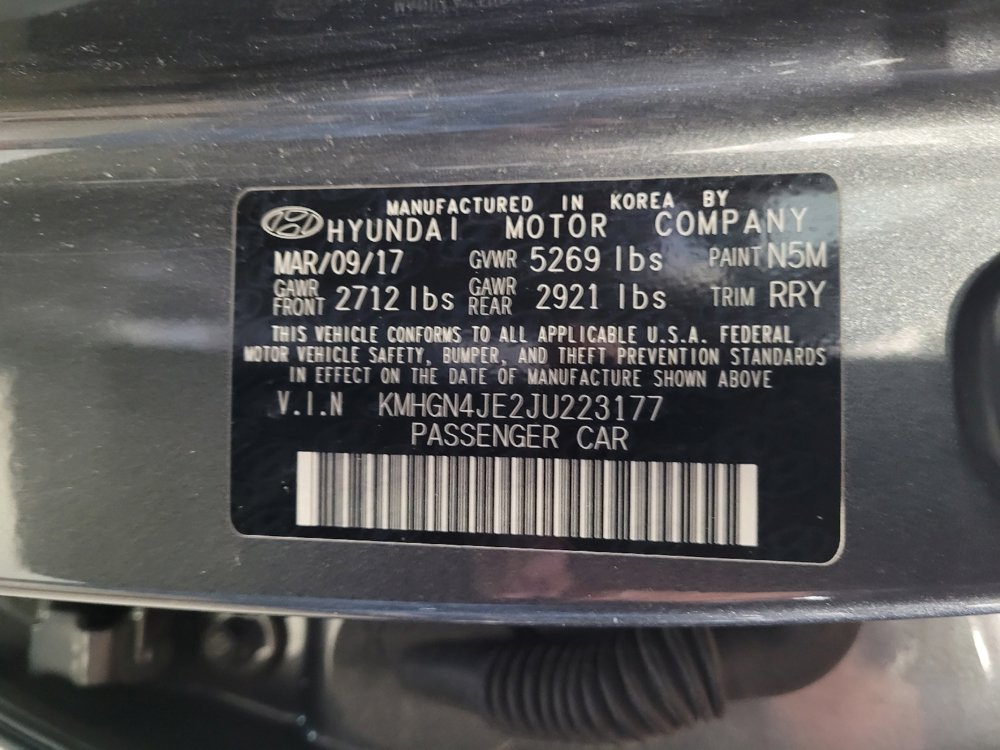 Used 2018 Genesis G80 3.8 w/ Option Group 02 RWD image 33