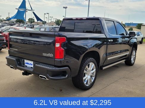 Used 2024 Chevrolet Silverado 1500 High Country w/ High Country Premium Package AWD/4WD image 4