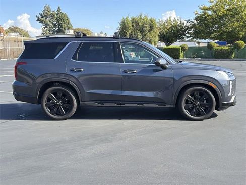 Used 2025 Hyundai Palisade XRT image 3