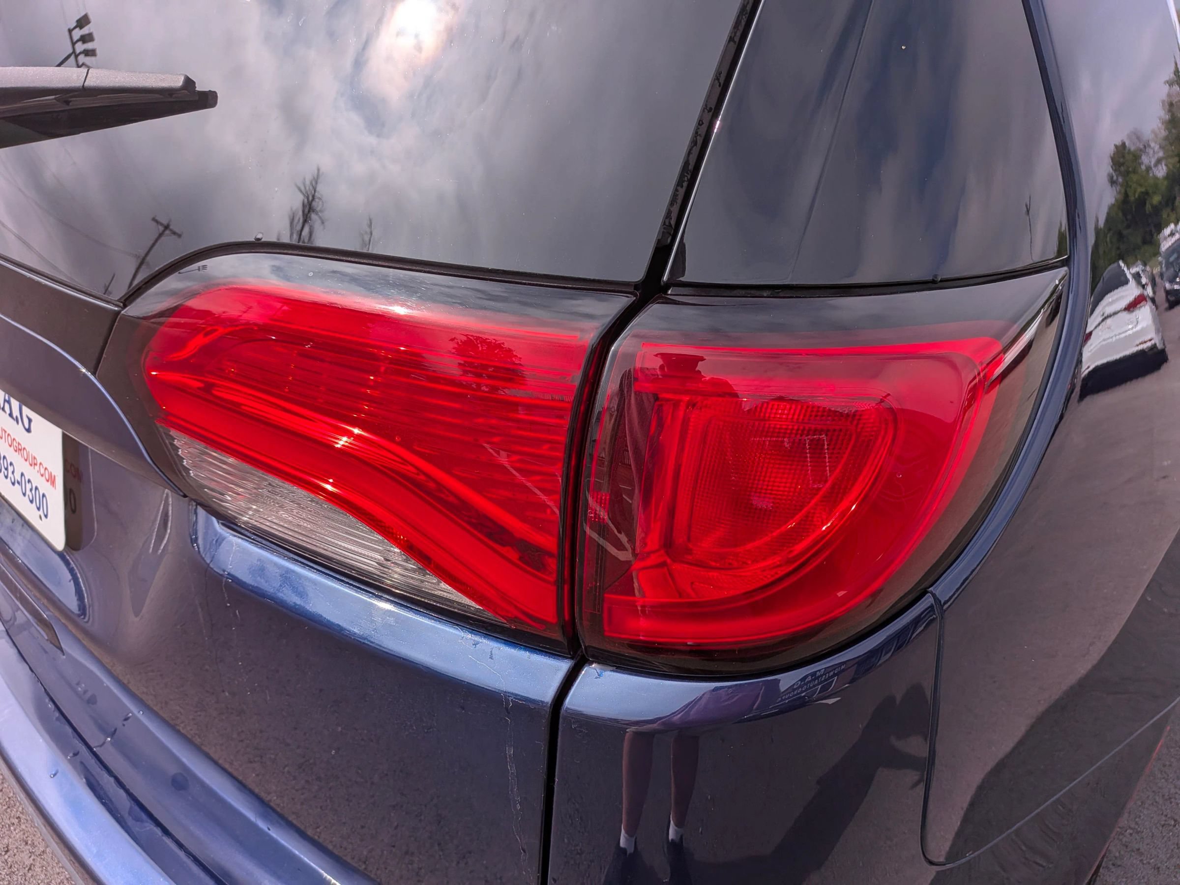 Used 2017 Chrysler Pacifica Touring-L w/ Tire & Wheel Group FWD image 14