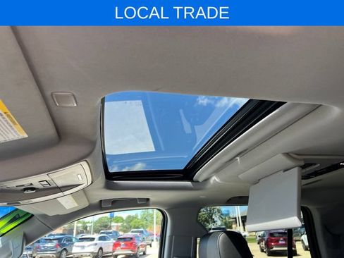 Used 2017 Chevrolet Tahoe Premier AWD/4WD image 12