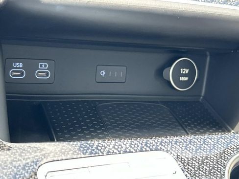 Used 2025 Genesis GV80 3.5T e-SC AWD/4WD image 41