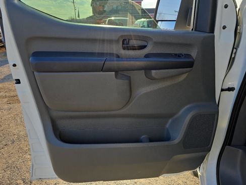 Used 2020 Nissan NV 2500 SV w/ Navigation Package image 11