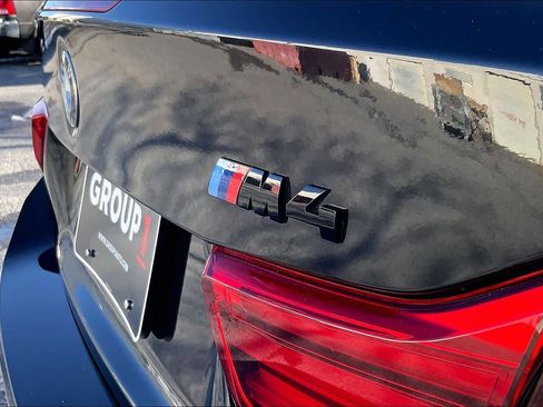 Used 2018 BMW M4 Convertible w/ Competition Package image 29