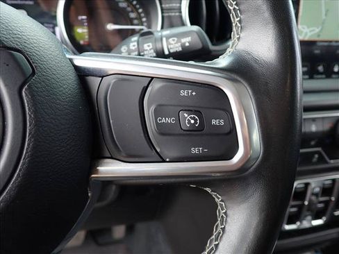 Used 2022 Jeep Wrangler Unlimited Sahara w/ Cold Weather Group AWD/4WD image 13