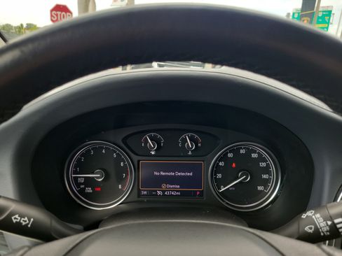 Used 2021 Buick Enclave Essence FWD image 29